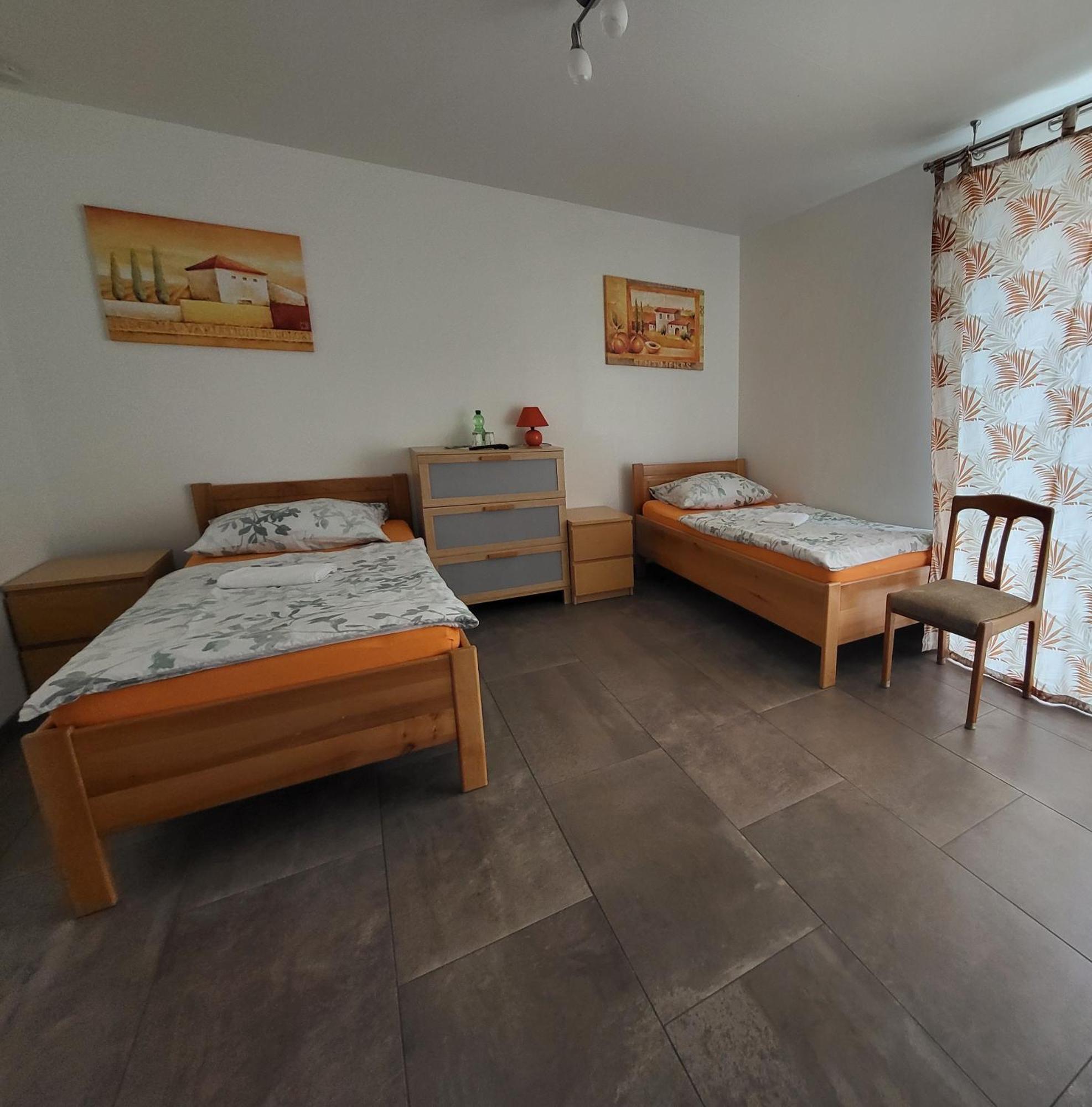 Seelze-Letter Monteurzimmer / Apartment / Messezimmer Exterior photo